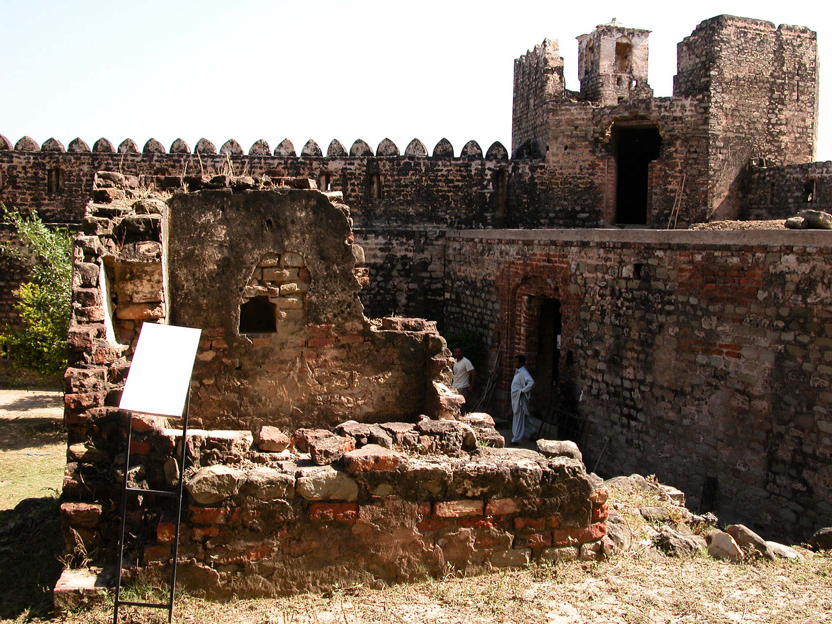 Read more about the article Ramkot Fort